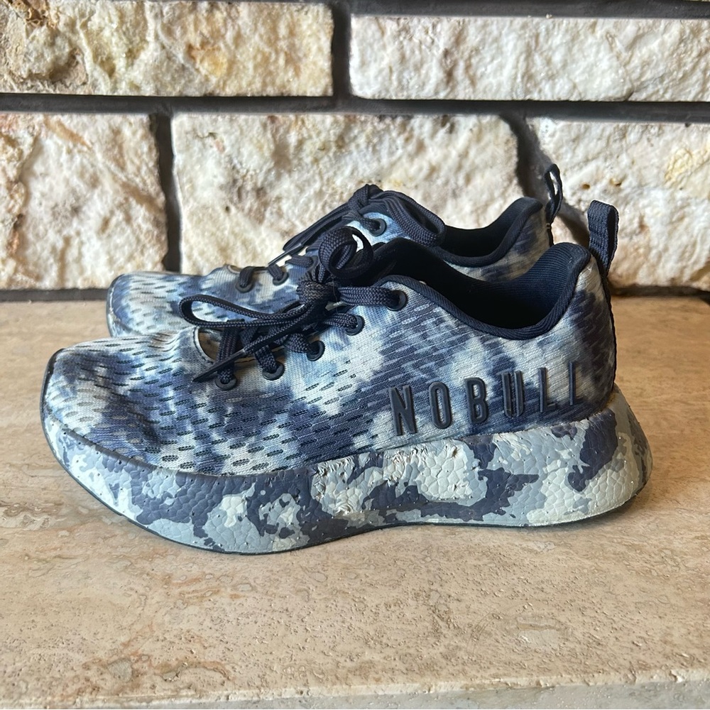 NoBull tie dye work out shoes women’s size 8
